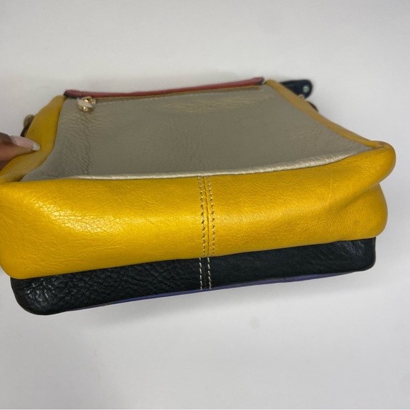 Vintage Leather color Block Crossbody bag - Picture 10 of 16